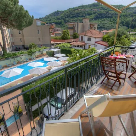 Lejlighedshotel Holidays Pietra Ligure