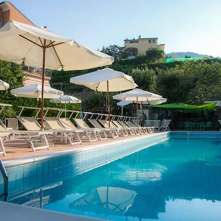 Holidays Ξενοδοχείο με διαμερίσματα Pietra Ligure