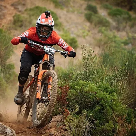 Holidays Lägenhetshotell 3*