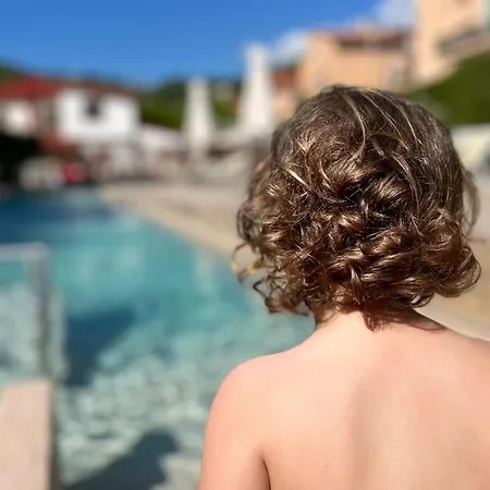 Lägenhetshotell Holidays Pietra Ligure