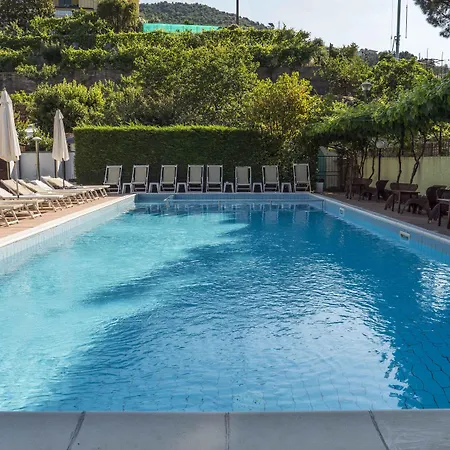 Aparthotel Holidays Pietra Ligure