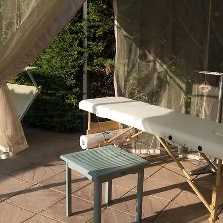 Holidays Apart Otel 3*