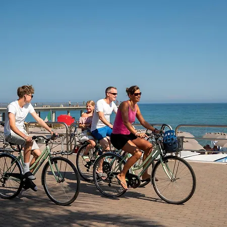 Holidays 3* Pietra Ligure