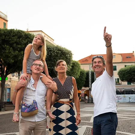 Holidays 3* Pietra Ligure