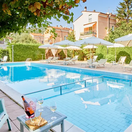 Holidays 3*