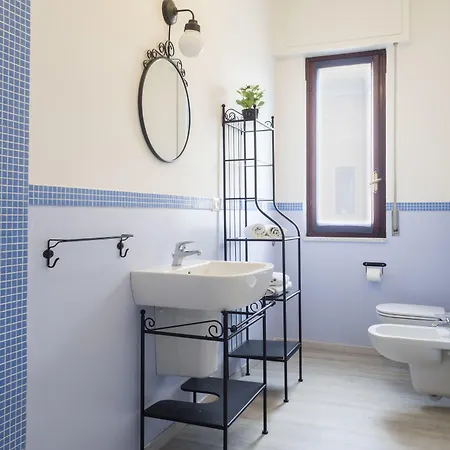 アパートホテル Holidays 3*