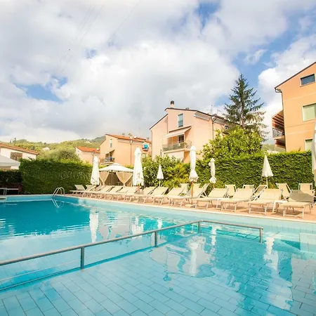 Holidays Apartahotel Pietra Ligure
