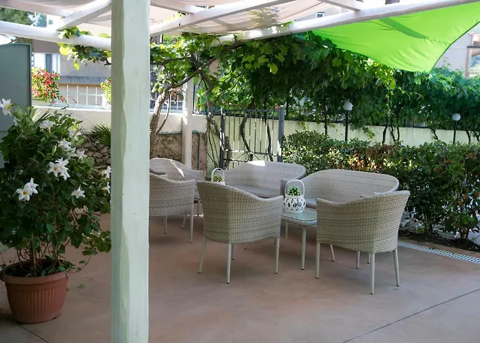 Holidays 3* 피에트라리구레