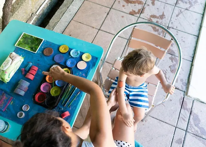 아파트호텔 Holidays 3*